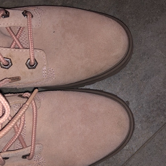 Light Pink Nubuck authentic Timberlands. Women’s size US 8. Slightly worn. - Picture 3 of 6